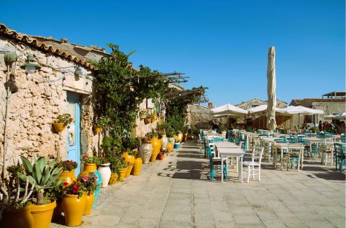 sisilialaisen ravintolan ulkoterassi